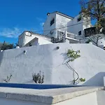 בית הארחה Casa Loko 4*