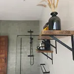 Casa Loko בית הארחה 4*